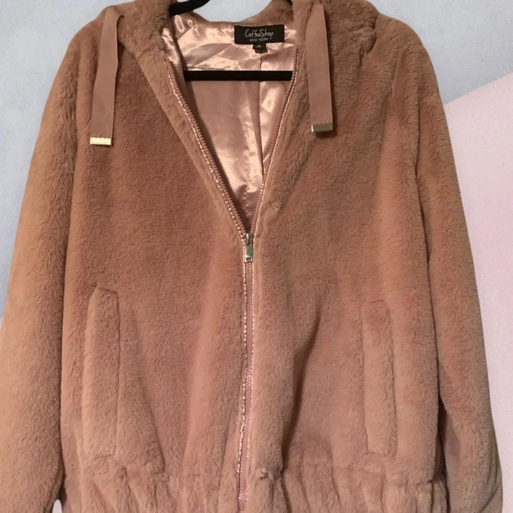 COFEE SHOP New York Pink Soft Feux Fur Silk Interior Hooded Dress Jacket Size XL - Picture 4 of 11